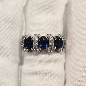 Vintage Style Blue & White Cubic Zirconias Silver Plated Fashion Ring - Size 6.5